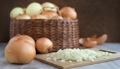 Cibule na barvení vajec i pro zdraví